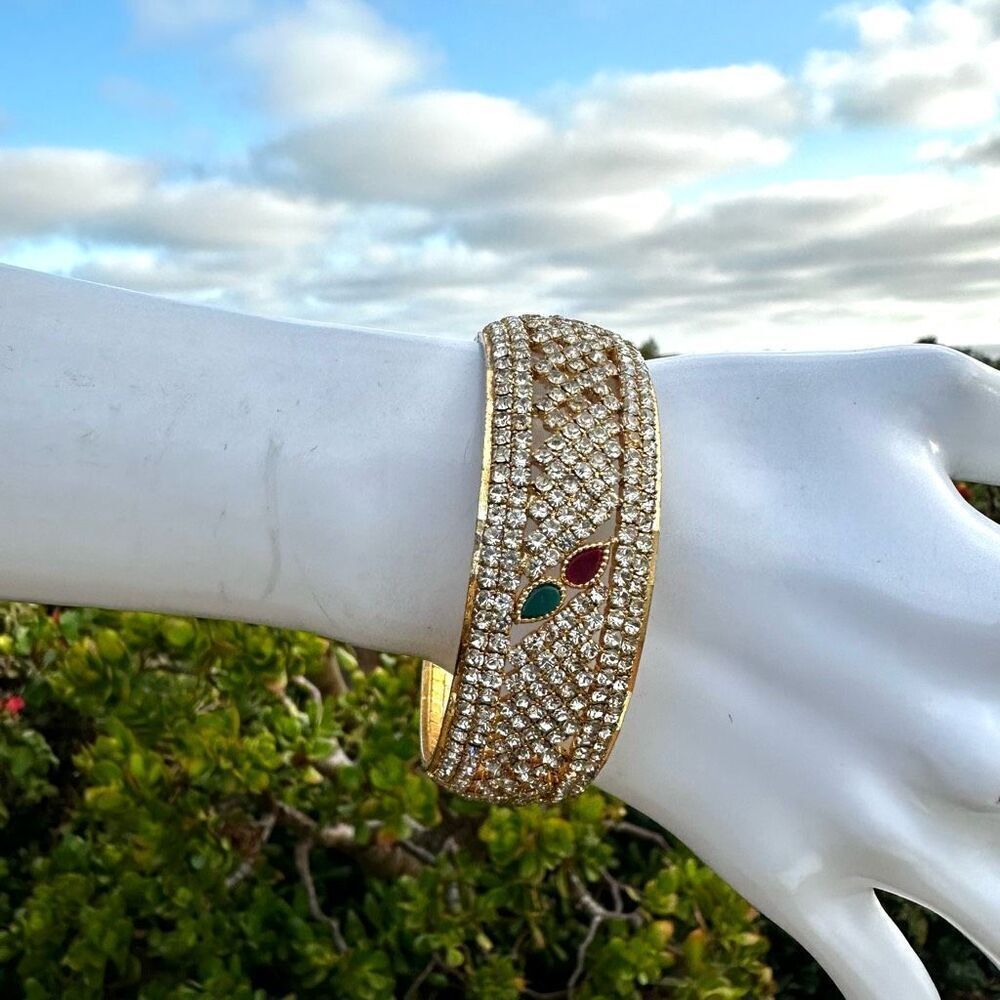 Rhinestone bangle bracelet
